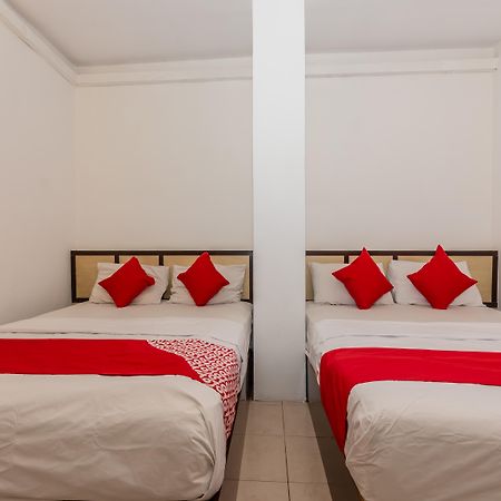 Oyo 1192 Hash House Hotel Малакка Экстерьер фото