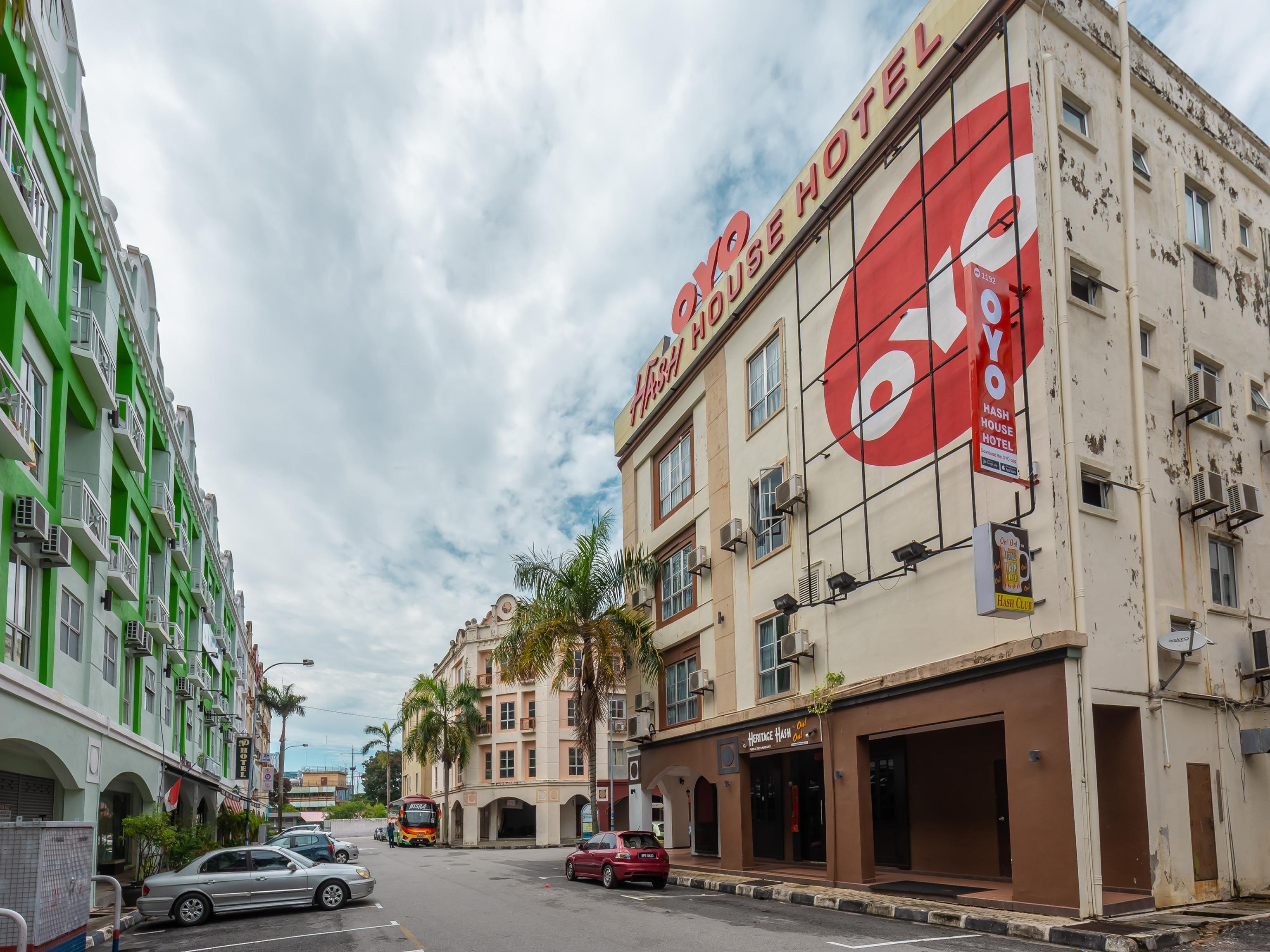 Oyo 1192 Hash House Hotel Малакка Экстерьер фото