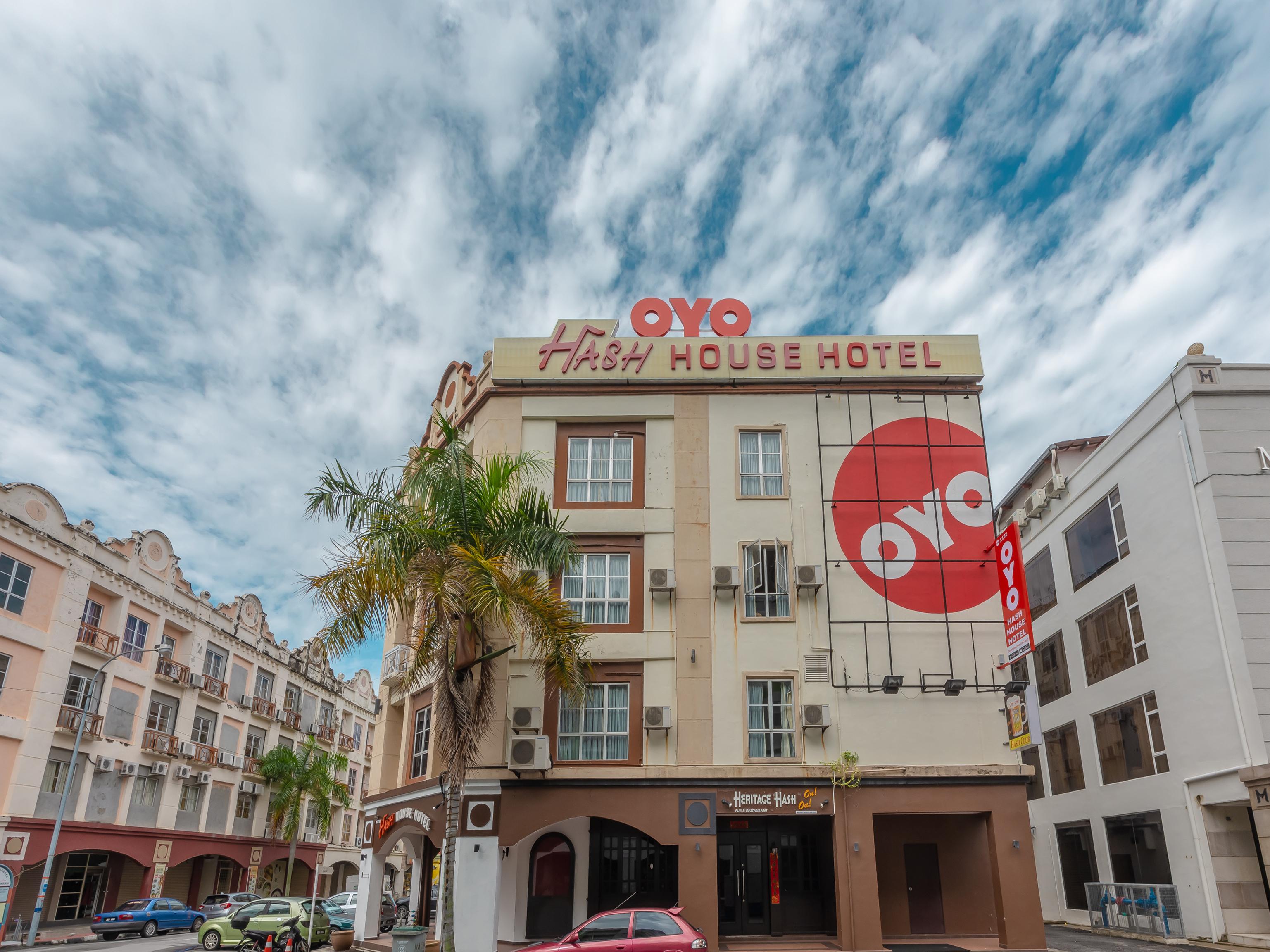 Oyo 1192 Hash House Hotel Малакка Экстерьер фото
